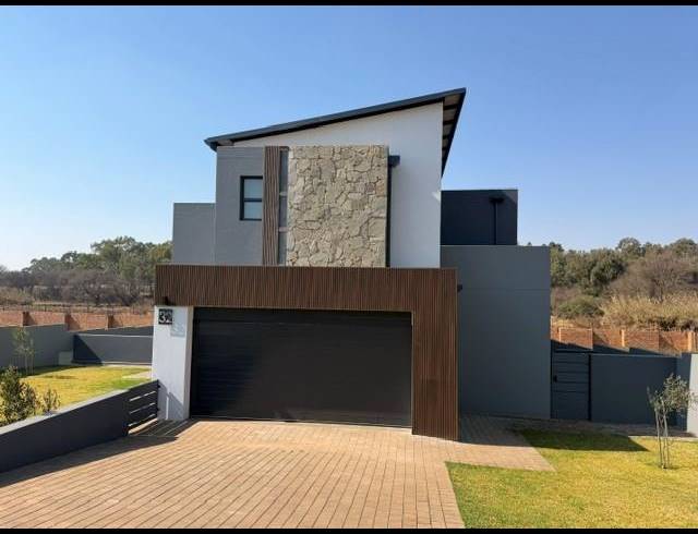 4 BEDROOM HOUSE FOR SALE IN FOUNTAINBROOK ESTATE